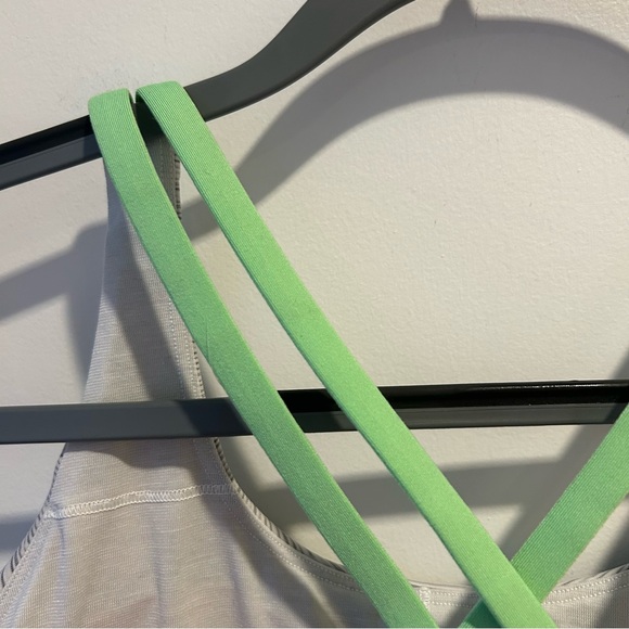 Lululemon Energy Bra Wee Are From Space Nimbus Battleship/Citra Lime Size 8 - Picture 8 of 9